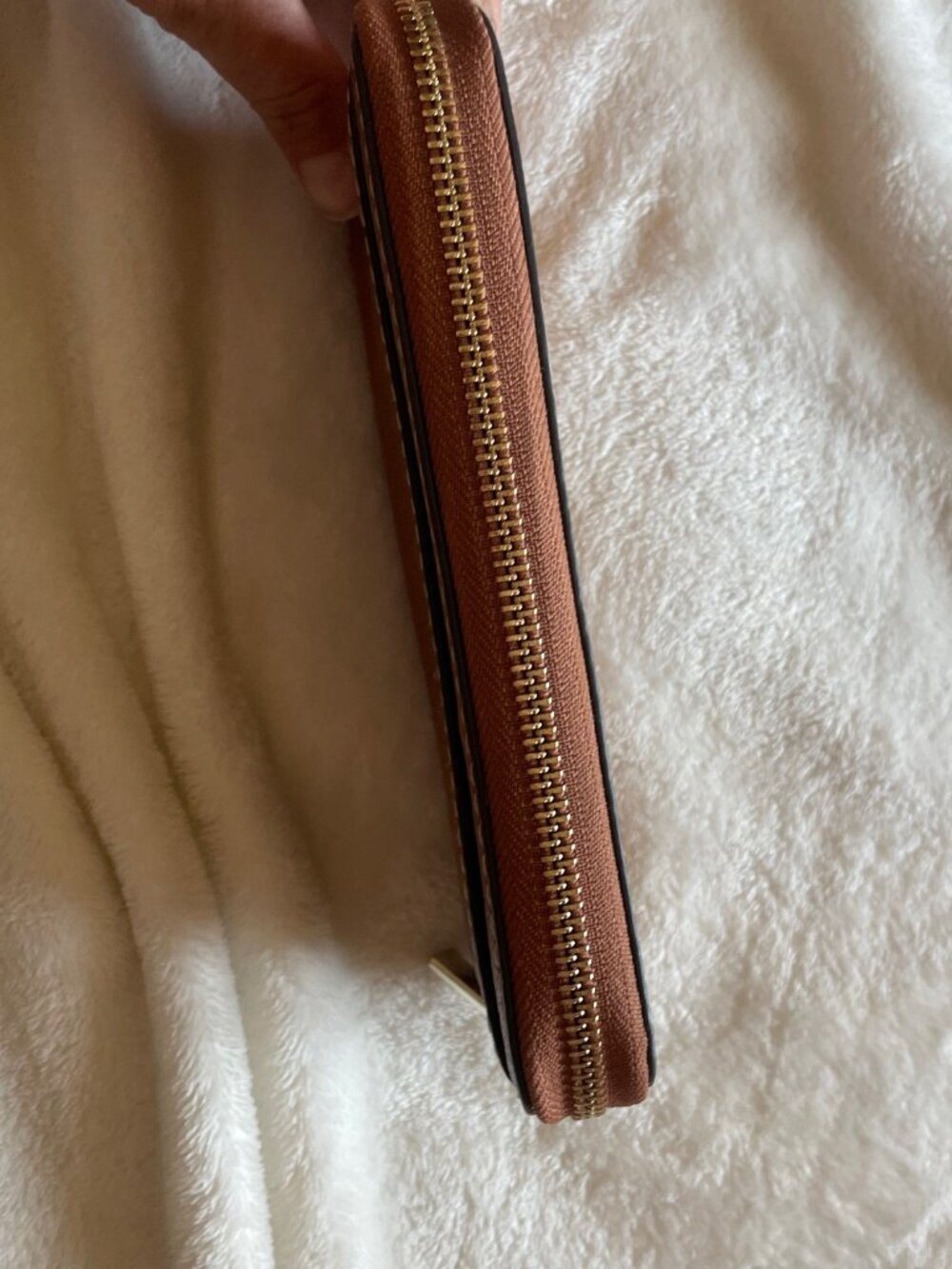 Kate Spade Wallet - Picture 3 of 5